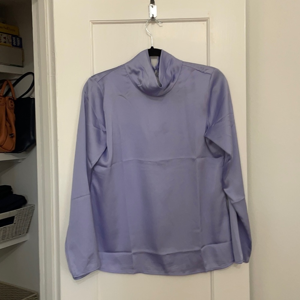Banana Republic Lilac silky feel blouse S